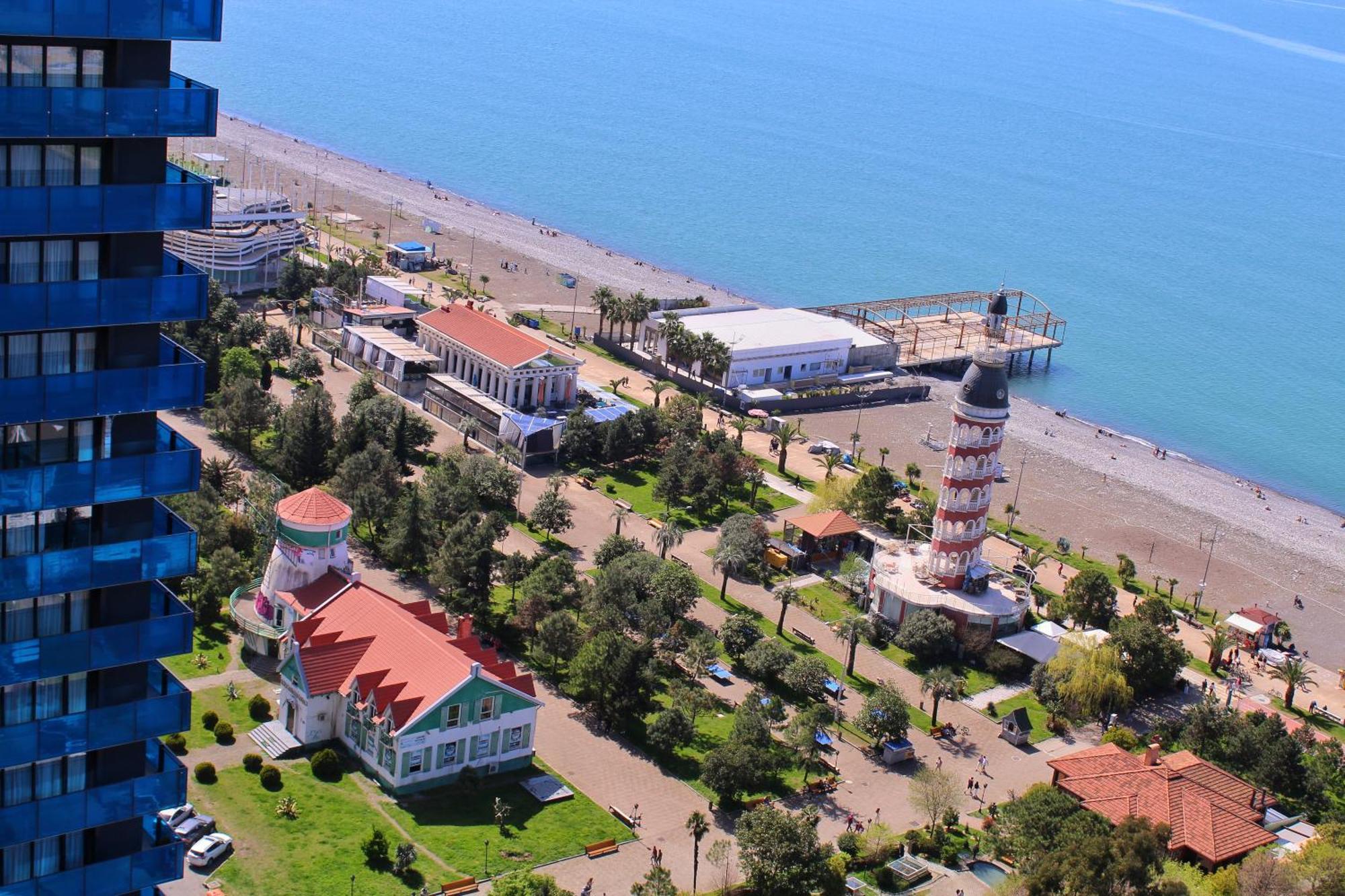 Best Location Apartments In Batoemi Buitenkant foto