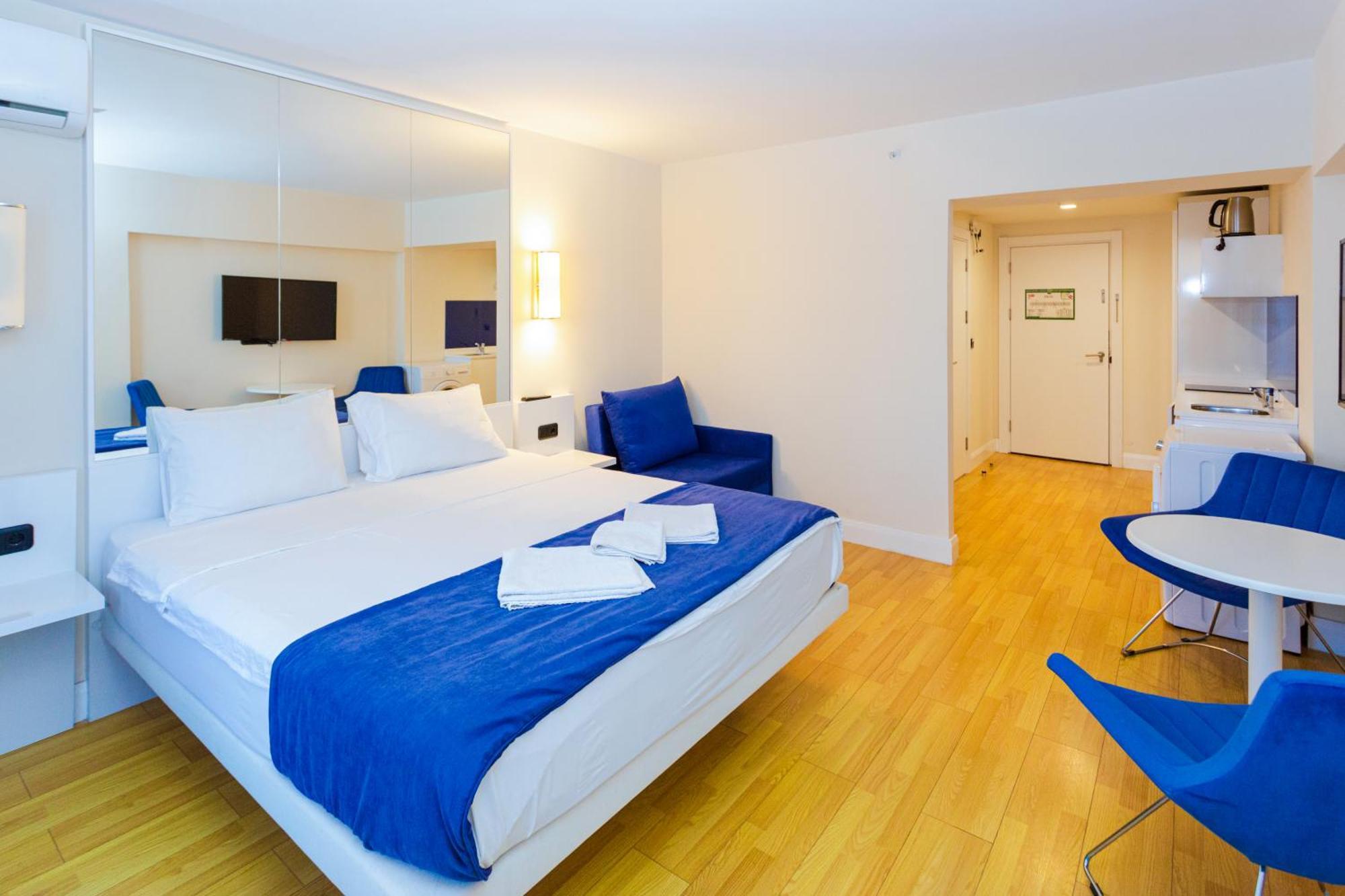 Best Location Apartments In Batoemi Buitenkant foto