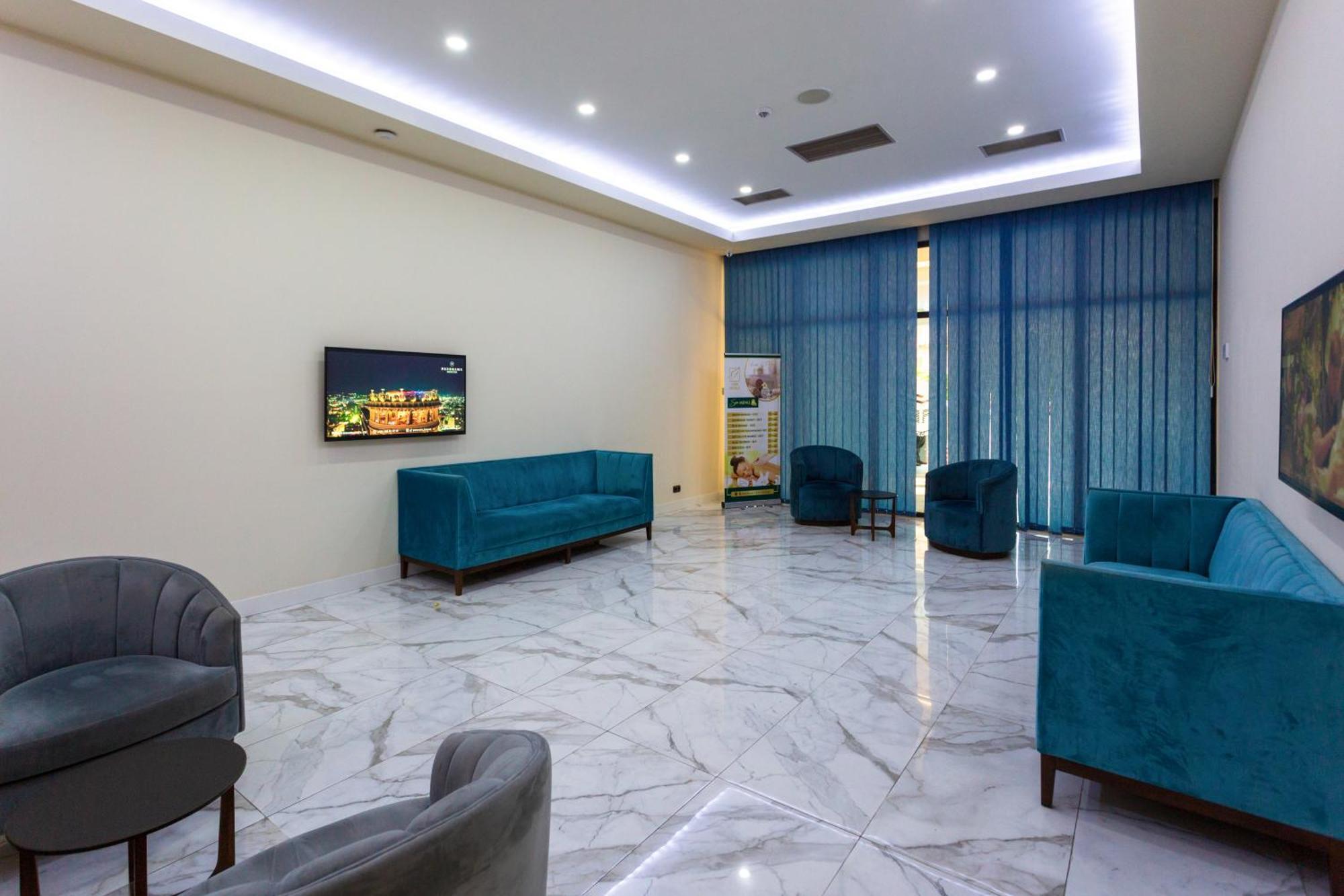 Best Location Apartments In Batoemi Buitenkant foto