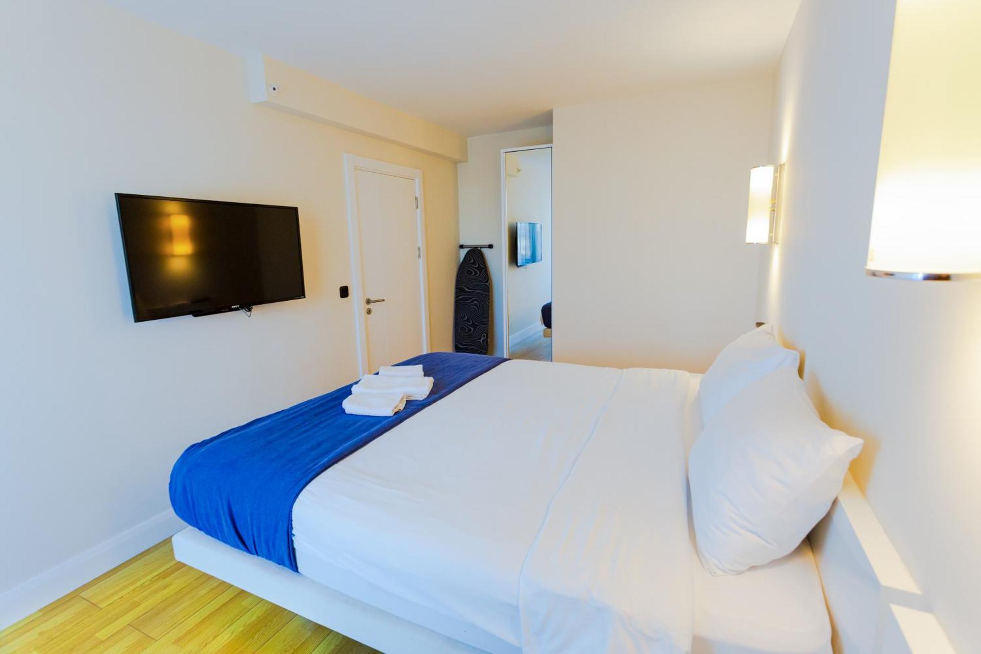 Best Location Apartments In Batoemi Buitenkant foto