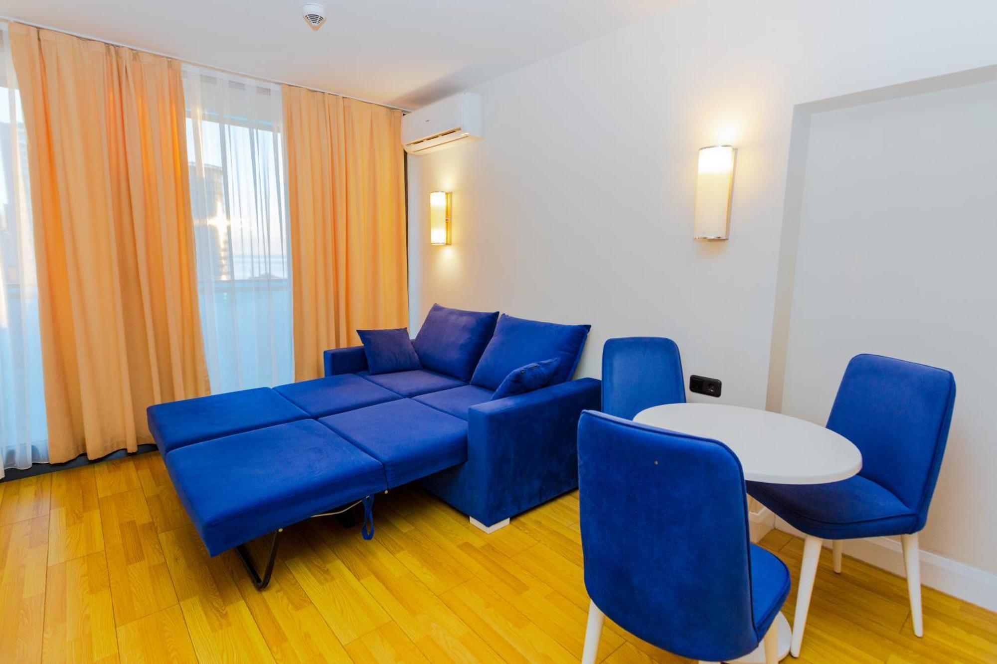 Best Location Apartments In Batoemi Buitenkant foto