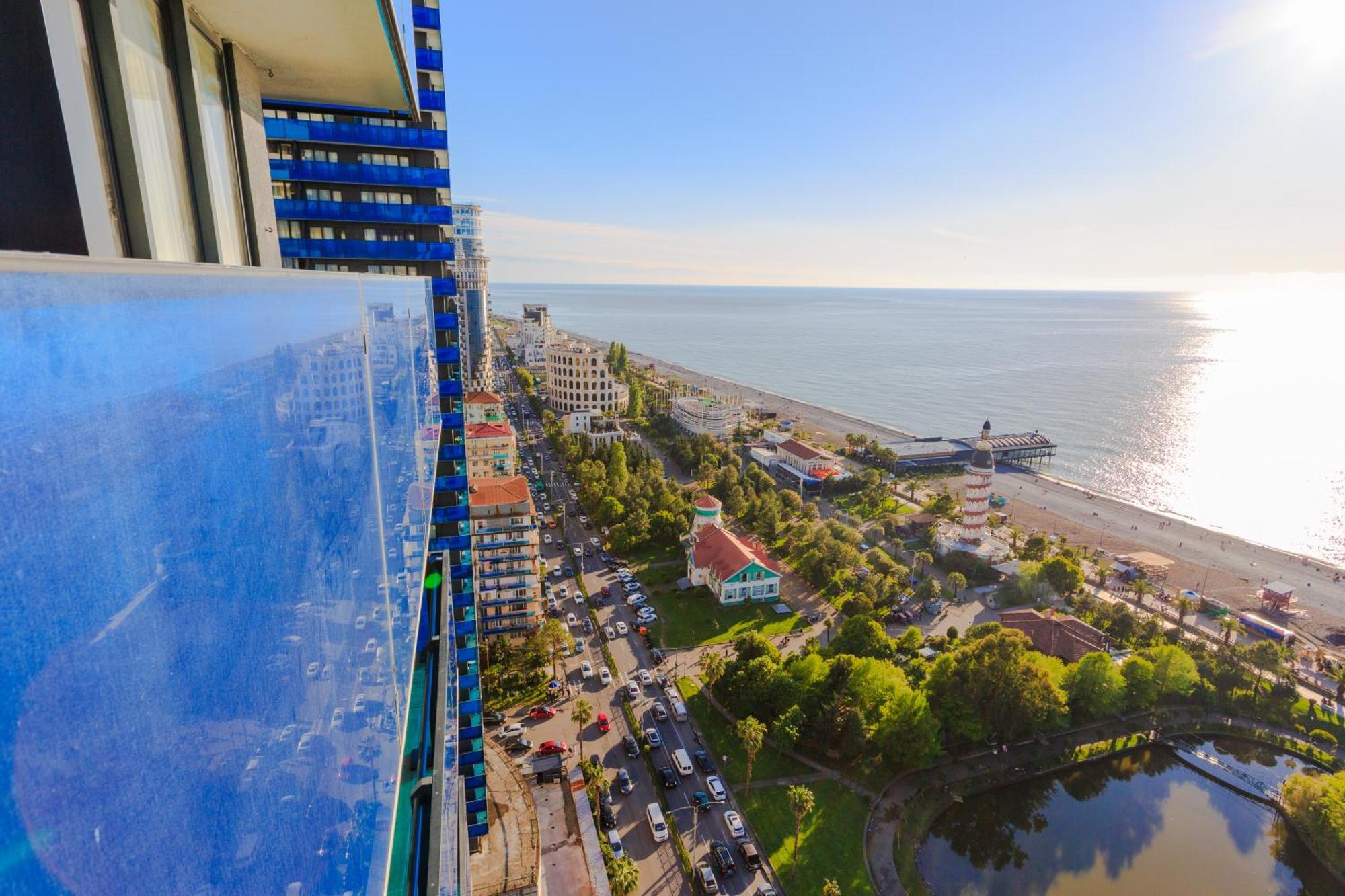 Best Location Apartments In Batoemi Buitenkant foto