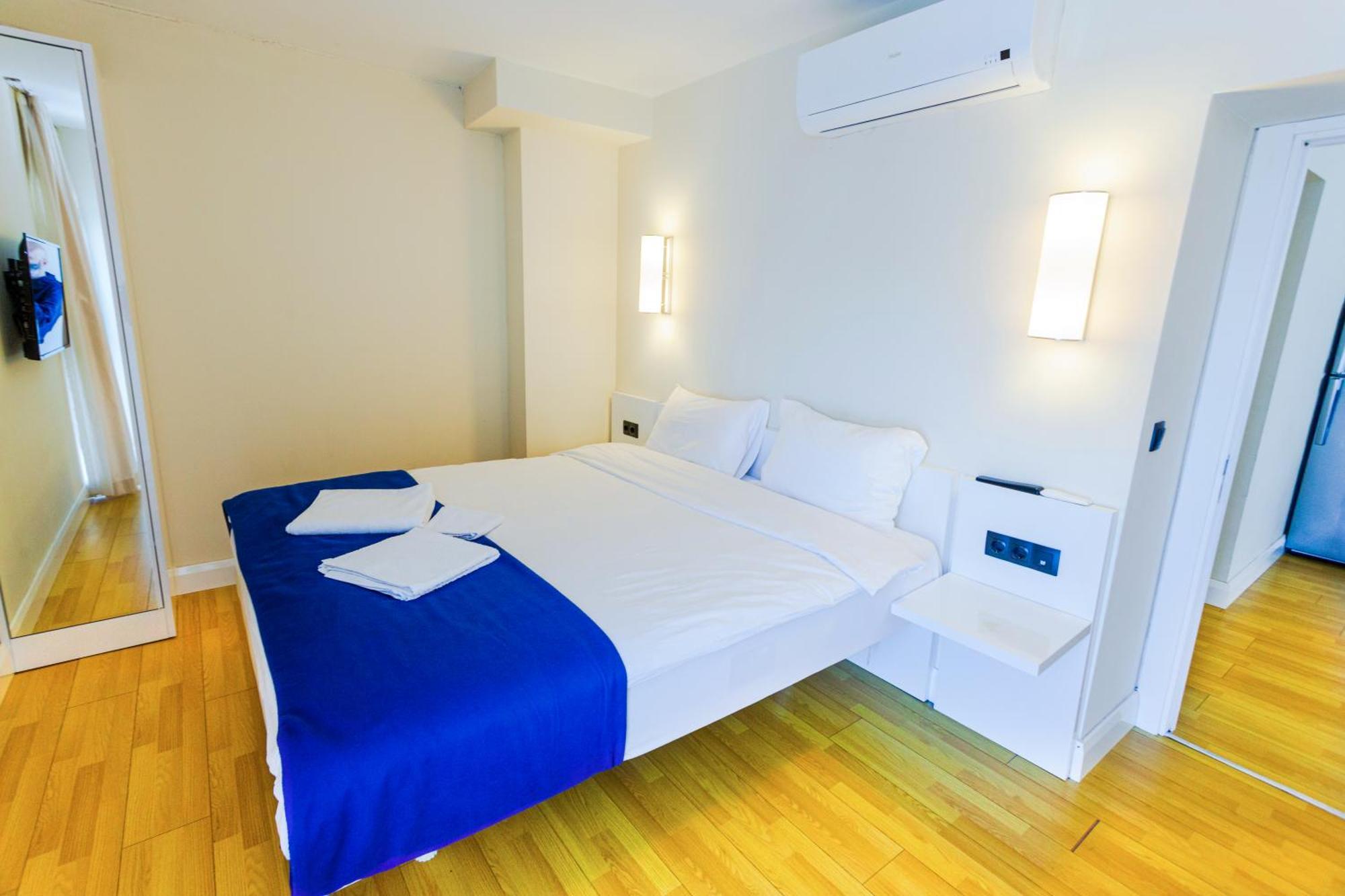 Best Location Apartments In Batoemi Buitenkant foto