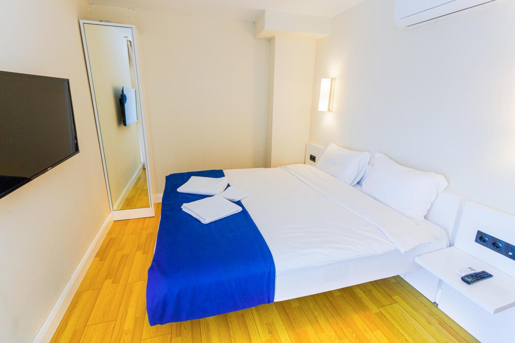 Best Location Apartments In Batoemi Buitenkant foto